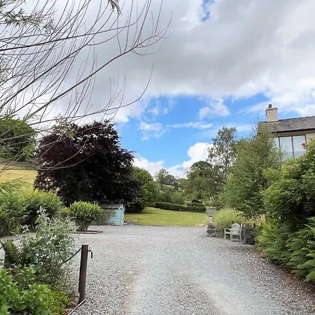 1 Bed In 90636 * Ambleside